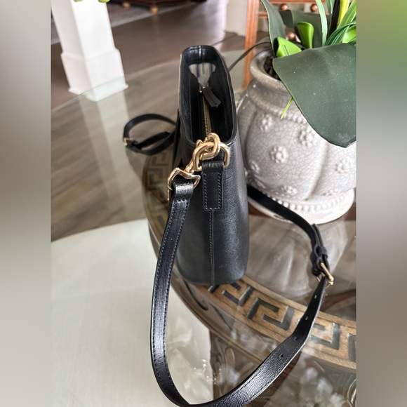 🖤🖤DOONEY & BOURKE SMALL SAFFIANO LEATHER BLACK CROSSBODY BAG!🖤🖤 - Picture 3 of 8